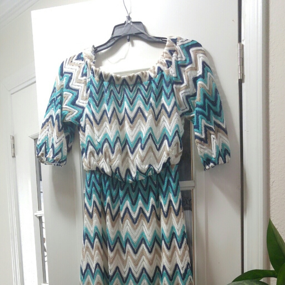 NWOT Beautiful Teal and Cream Maxi Dress - Picture 2 of 4